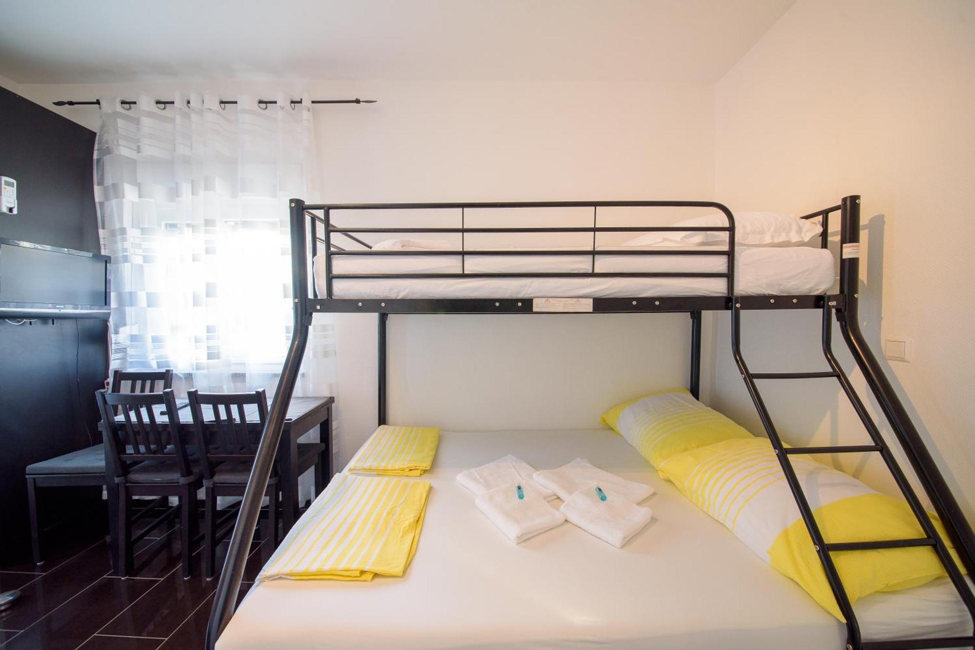 Jeli Apartments Starigrad Paklenica Phòng bức ảnh