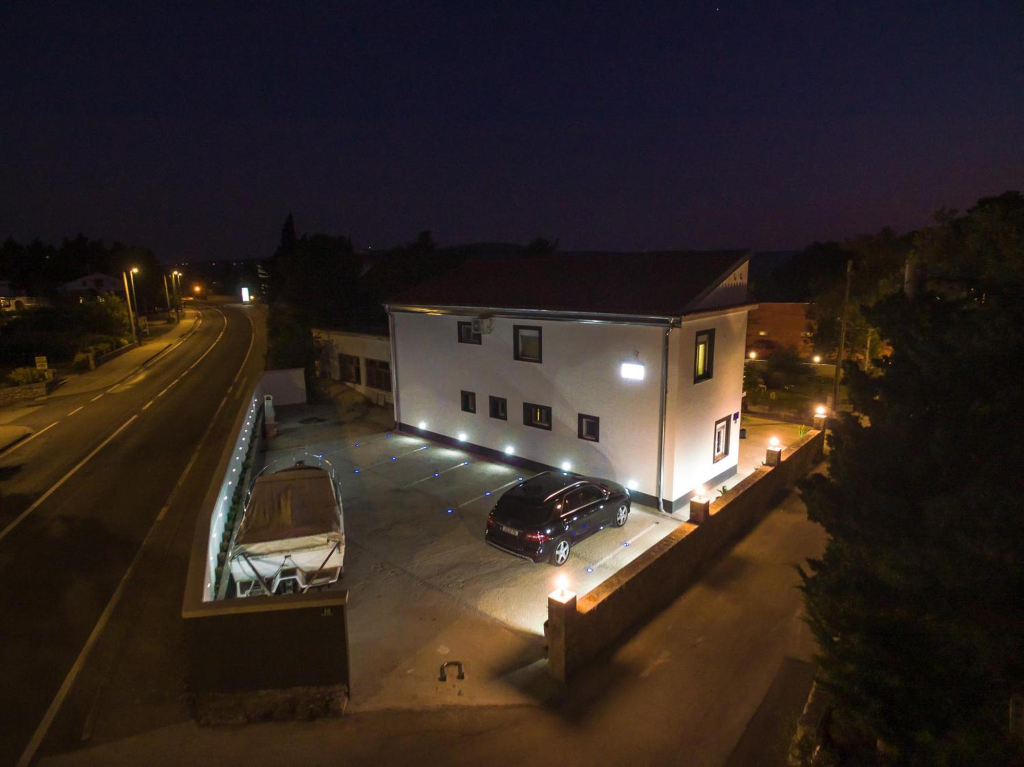 Jeli Apartments Starigrad Paklenica Phòng bức ảnh