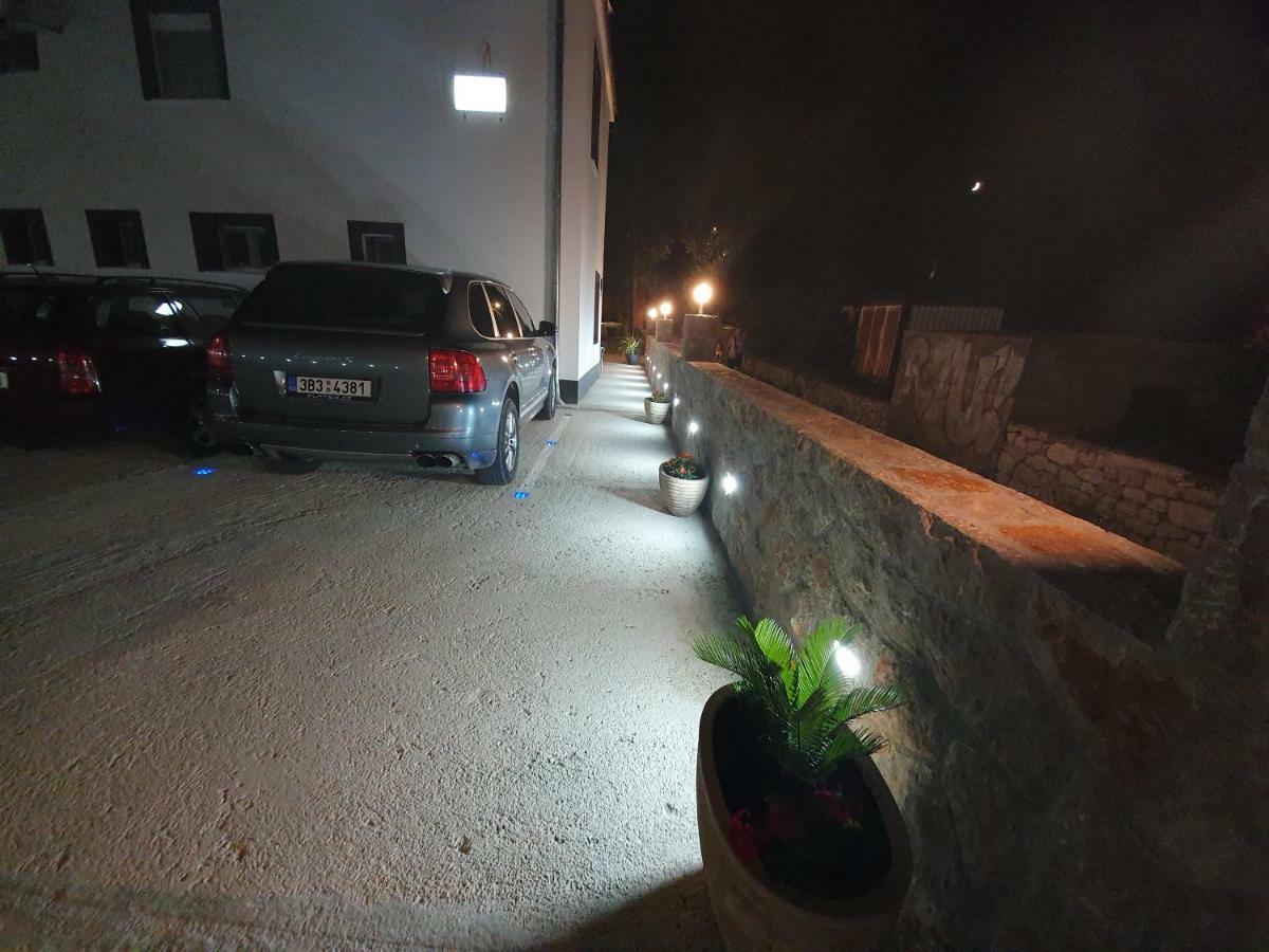 Jeli Apartments Starigrad Paklenica Ngoại thất bức ảnh
